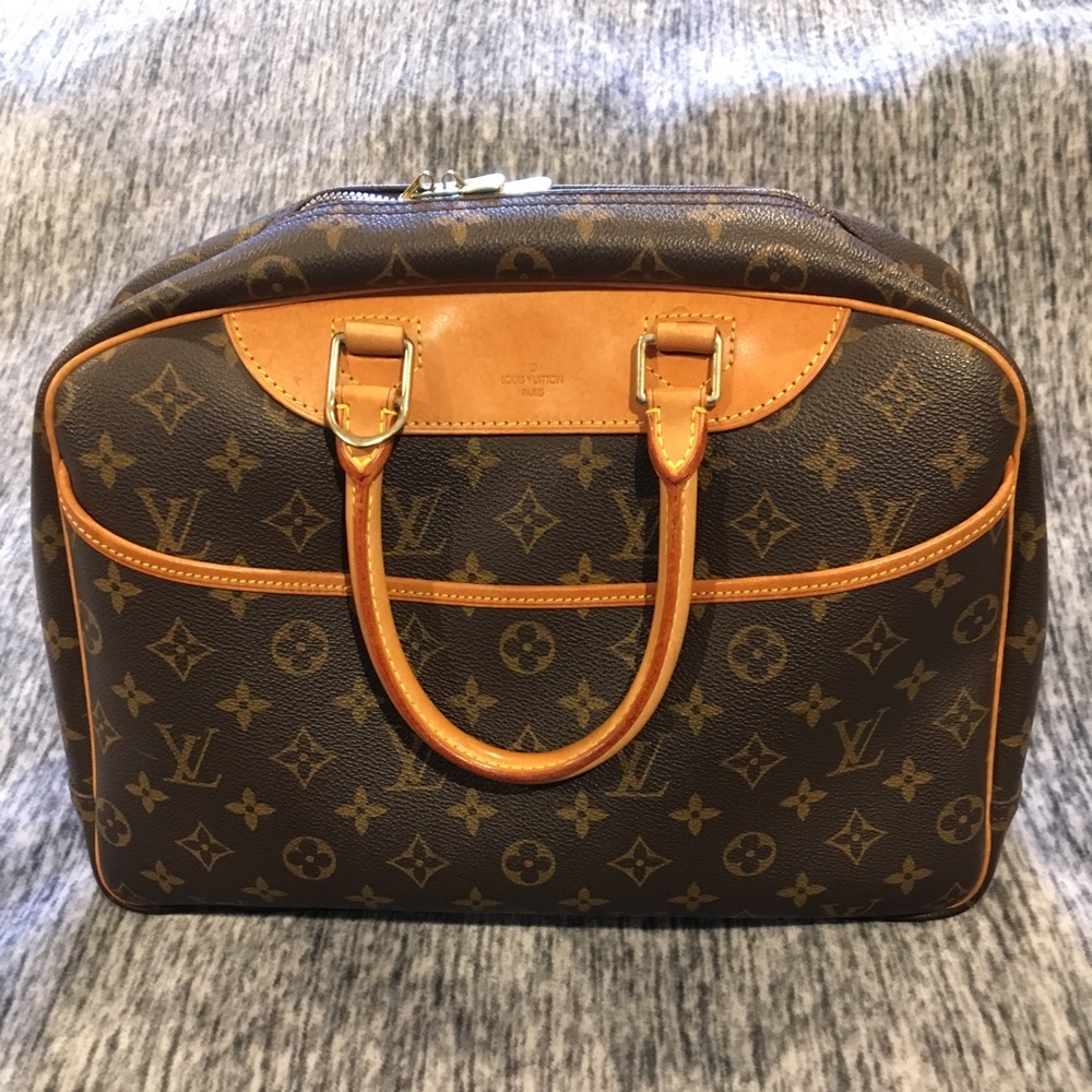 Louis Vuitton Deauville Hand bag